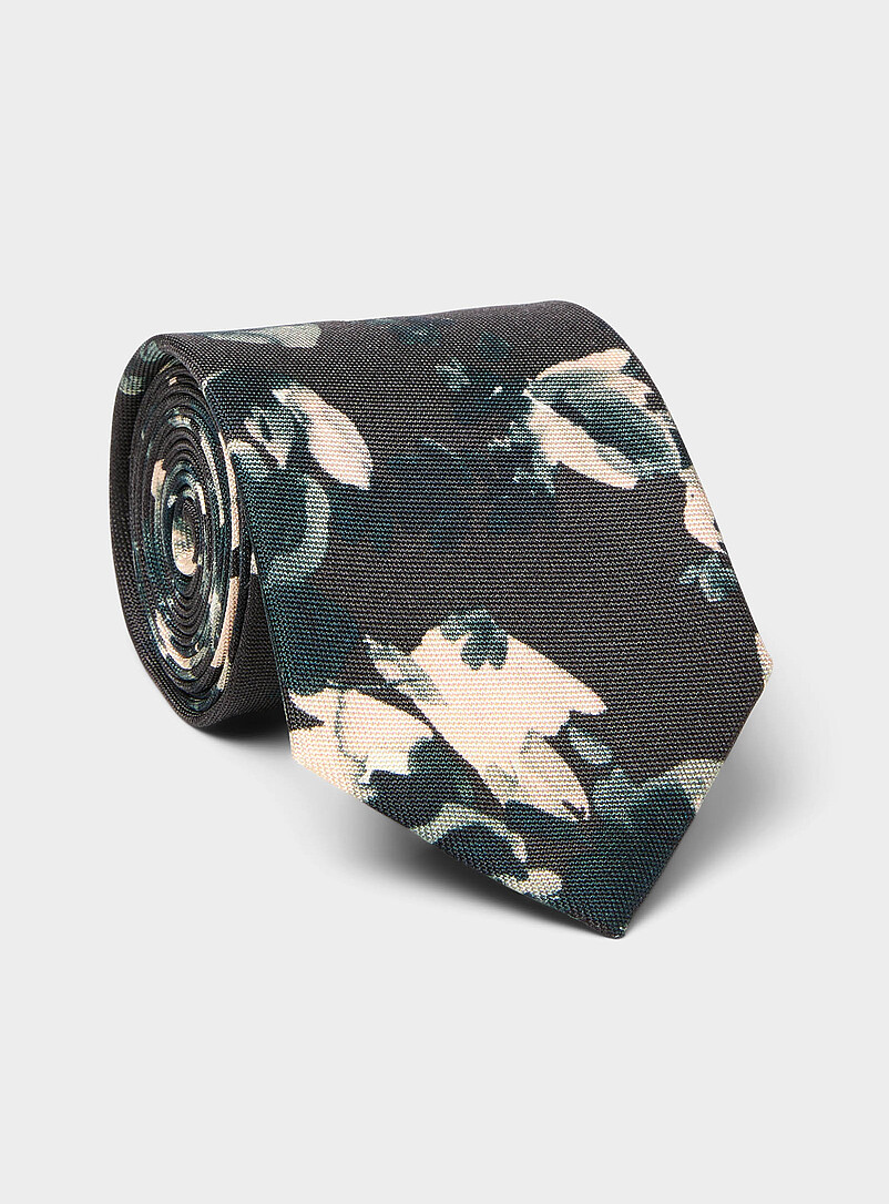 Printed floral tie product image (primary)