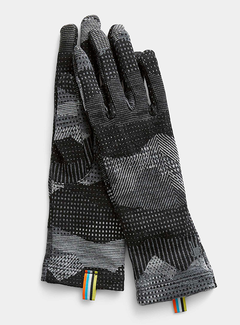 Smartwool Patterned Black 250 jacquard merino gloves for women