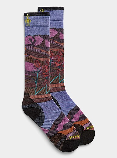 Smartwool: La chaussette de ski genou non coussin&eacute;e monts et fleurs Pourpre &agrave; motifs pour femme