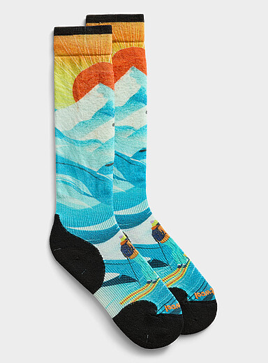 Skier knee-high ski socks