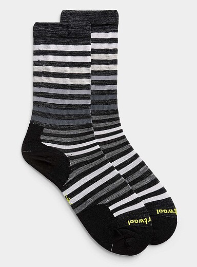 Smartwool: La chaussette laine m&eacute;rinos ray&eacute;e Noir pour homme