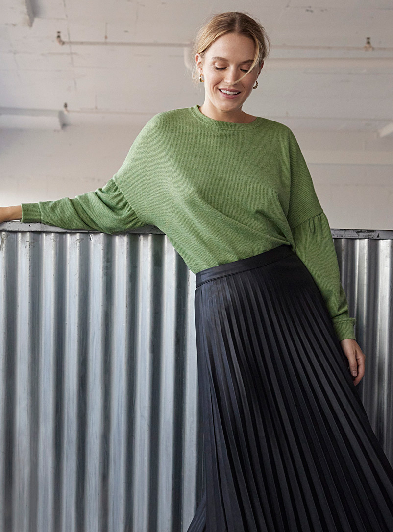 Contemporaine Mossy Green Ribbed puff-sleeve sweatshirt for women