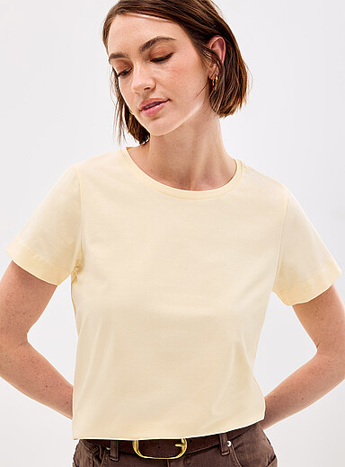 Contemporaine: Le t-shirt col rond coton SUPIMA<sup>MD</sup> Ocre jaune pour femme
