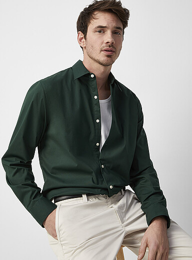 La chemise souple extensible <b>Coupe moderne</b>