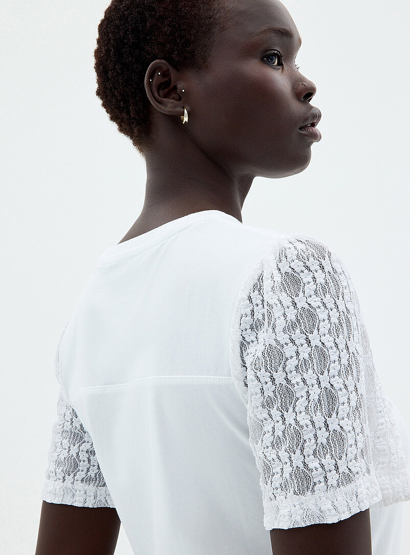 Contemporaine: Le t-shirt bimati&egrave;re manches bouffantes dentelle Blanc pour femme
