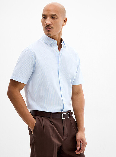 La chemise seersucker rayure color&eacute;e <b>Coupe moderne</b>