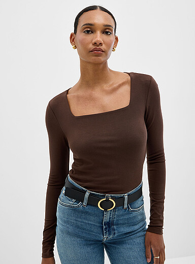 Square neckline mini-ribbing flowy T-shirt