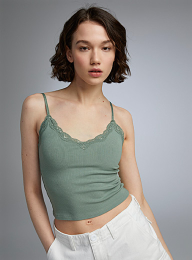 Lace-neck cropped cami