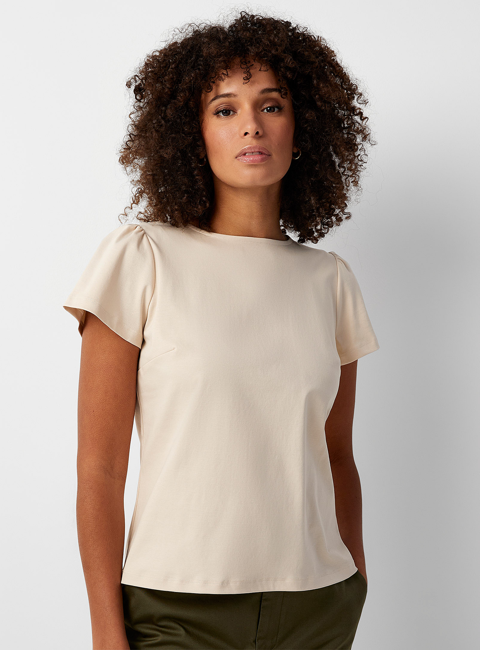 Contemporaine Gathered Sleeves Structured T-shirt In Sand