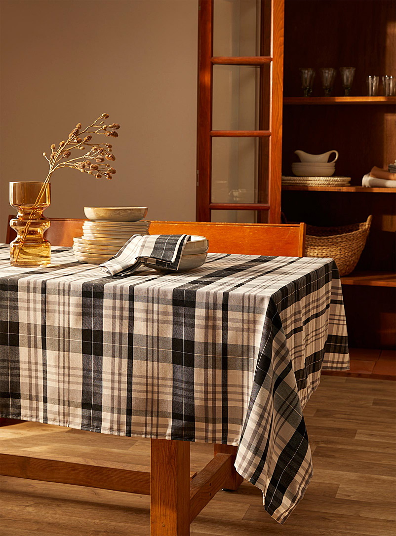 Simons Maison Assorted Modern checkers recycled polyester tablecloth