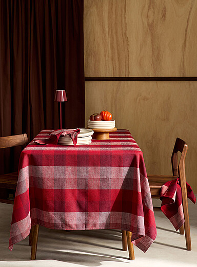 Simons Maison Patterned Red Red rustic checkers tablecloth