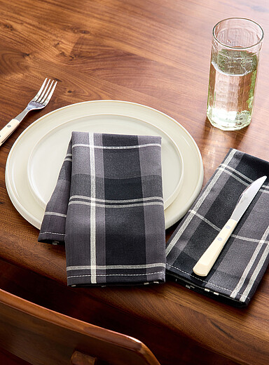 Nocturnal tartan napkins Set of 2