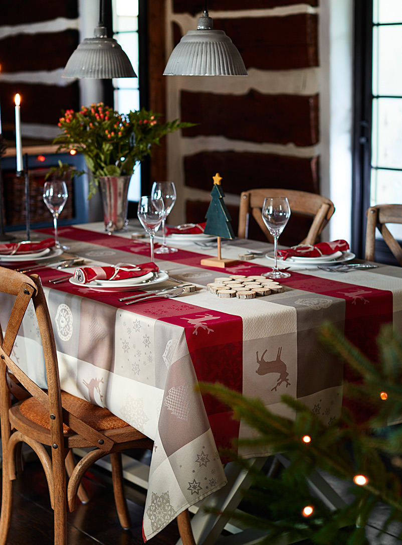 Simons Maison Assorted Festive patchwork tablecloth