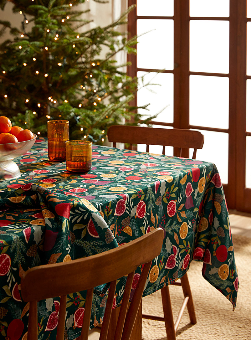 Tablecloths | Kitchen & Dining room | Simons Canada