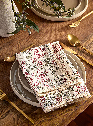La serviette de table baies touche de lin <b>Collection de No&euml;l</b>