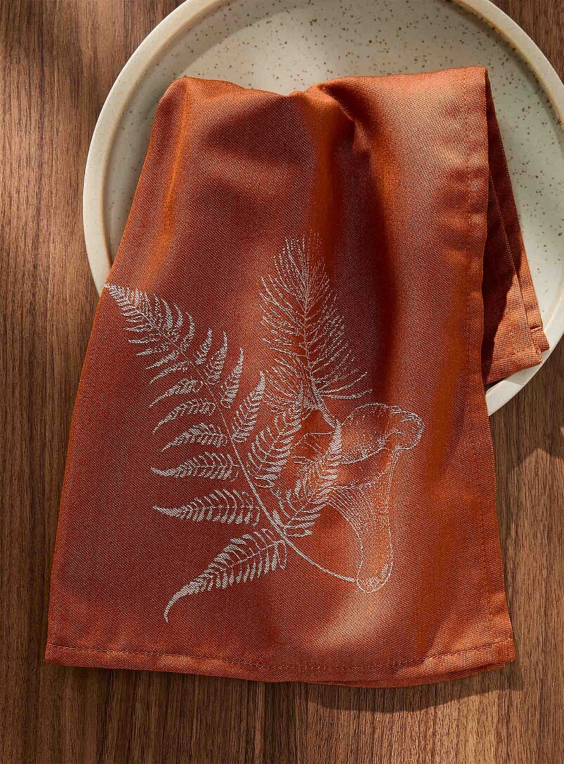 Autumn leaves napkin product image (primary)