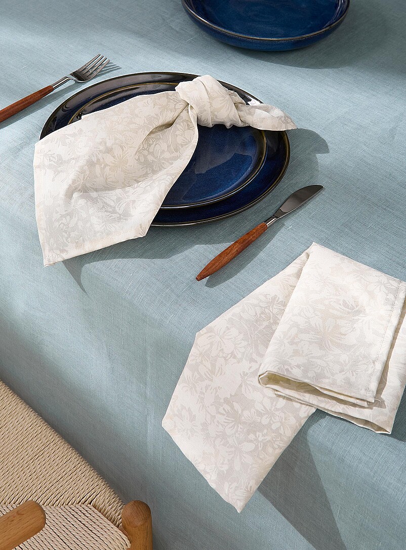 Touch of linen orchard fruit and flowers napkins Set of 2