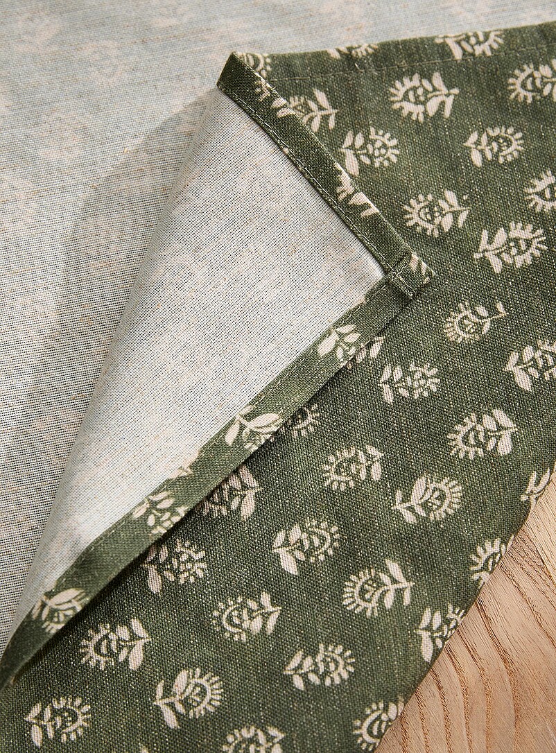 Floral tapestry touch of linen napkins Set of 2 product image 2