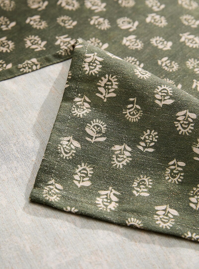 Floral tapestry touch of linen tablecloth product image 3