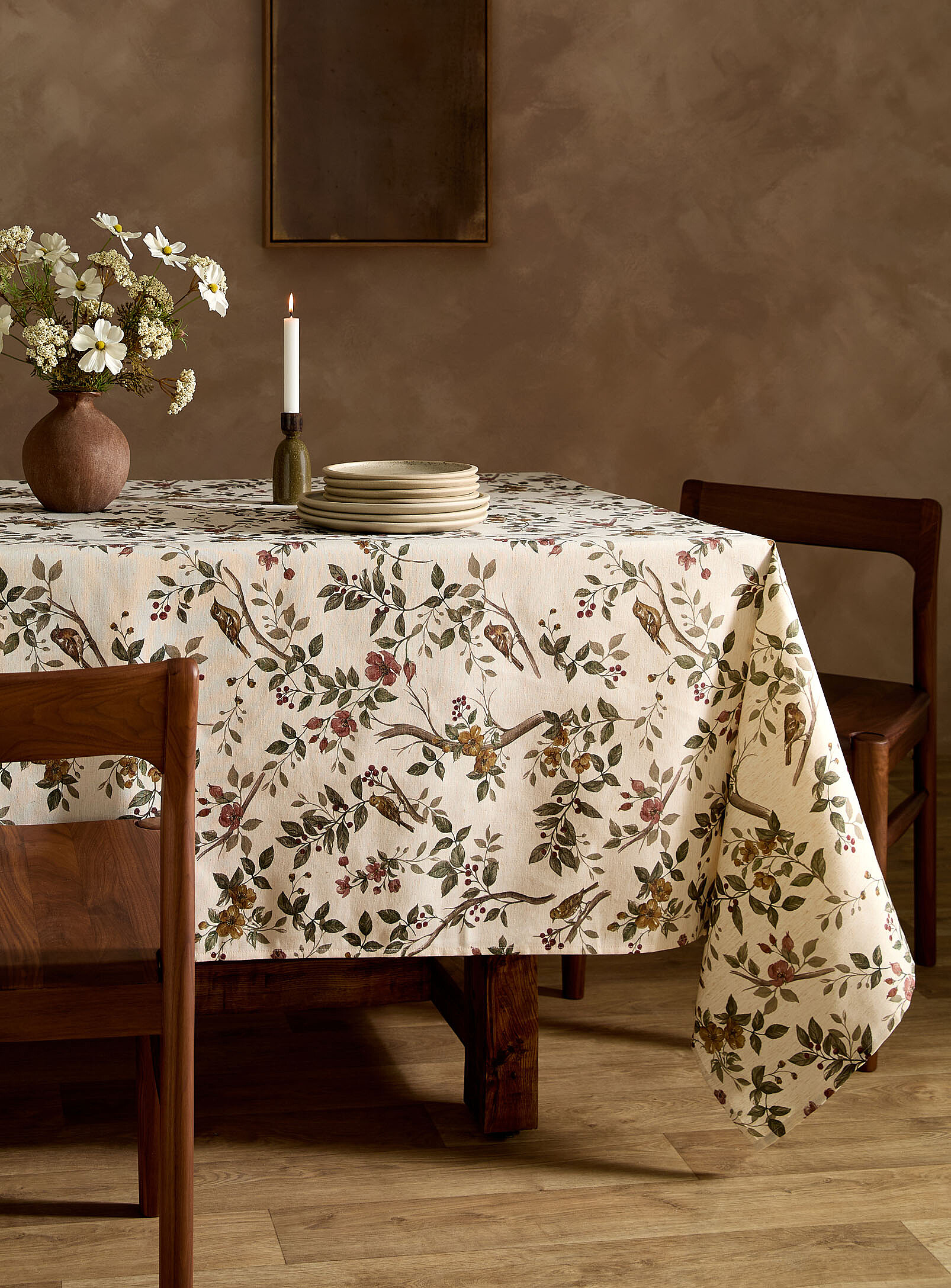 Touch of linen birds in nature tablecloth