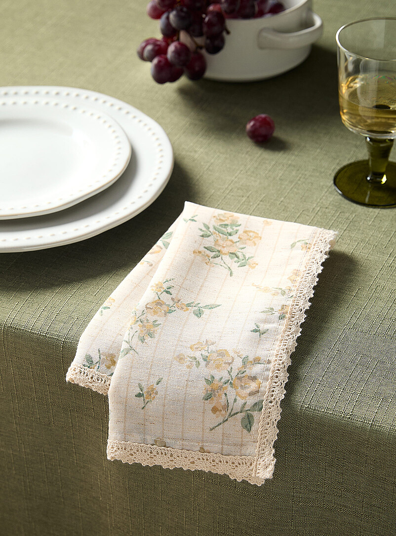 Touch of linen flowers and stripes napkin product image (primary)
