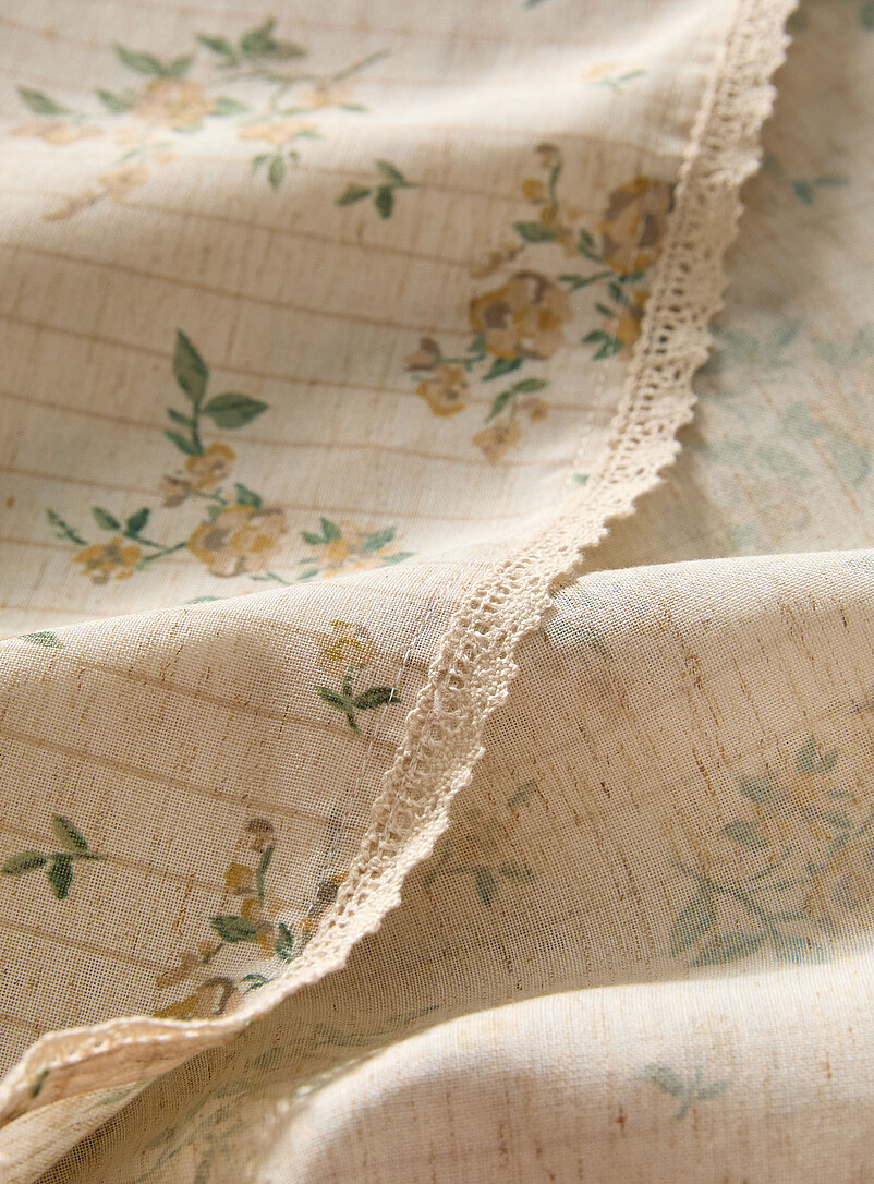 Touch of linen flowers and stripes tablecloth product image 3