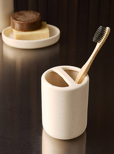 Flecked toothbrush holder