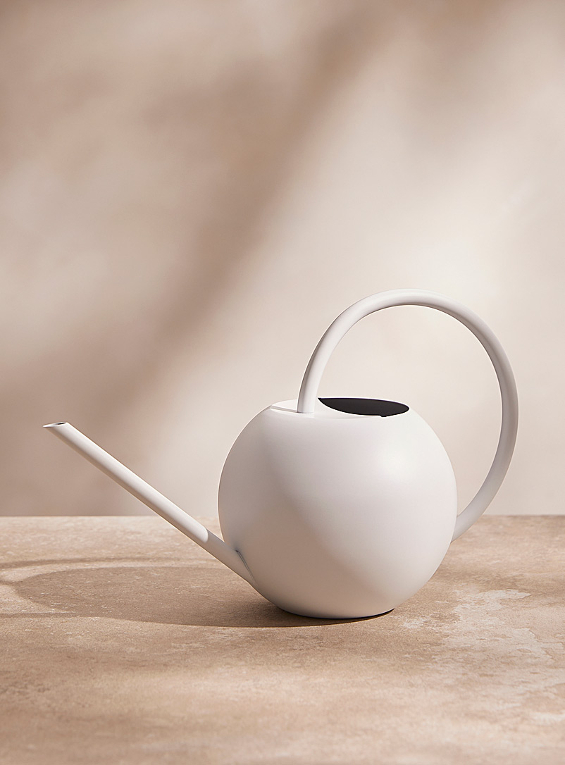 Simons Maison White Spherical watering can