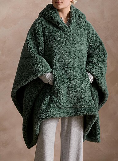 Simons Maison: Le poncho surdimensionn&eacute; &agrave; capuche effet mouton Blanc cass&eacute;