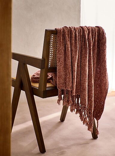 Silky chenille knit fringed throw 130 x 170 cm
