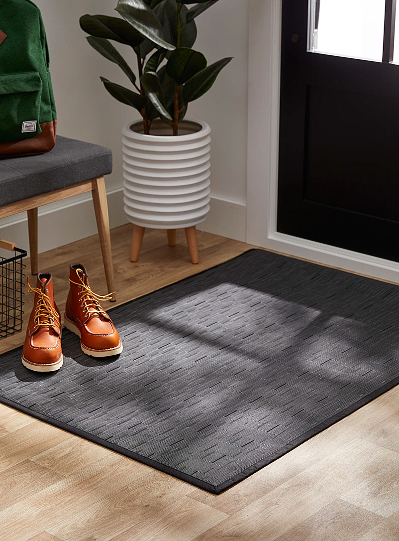 Simons Maison: Le tapis vinyle chambray 90x130 cm Noir