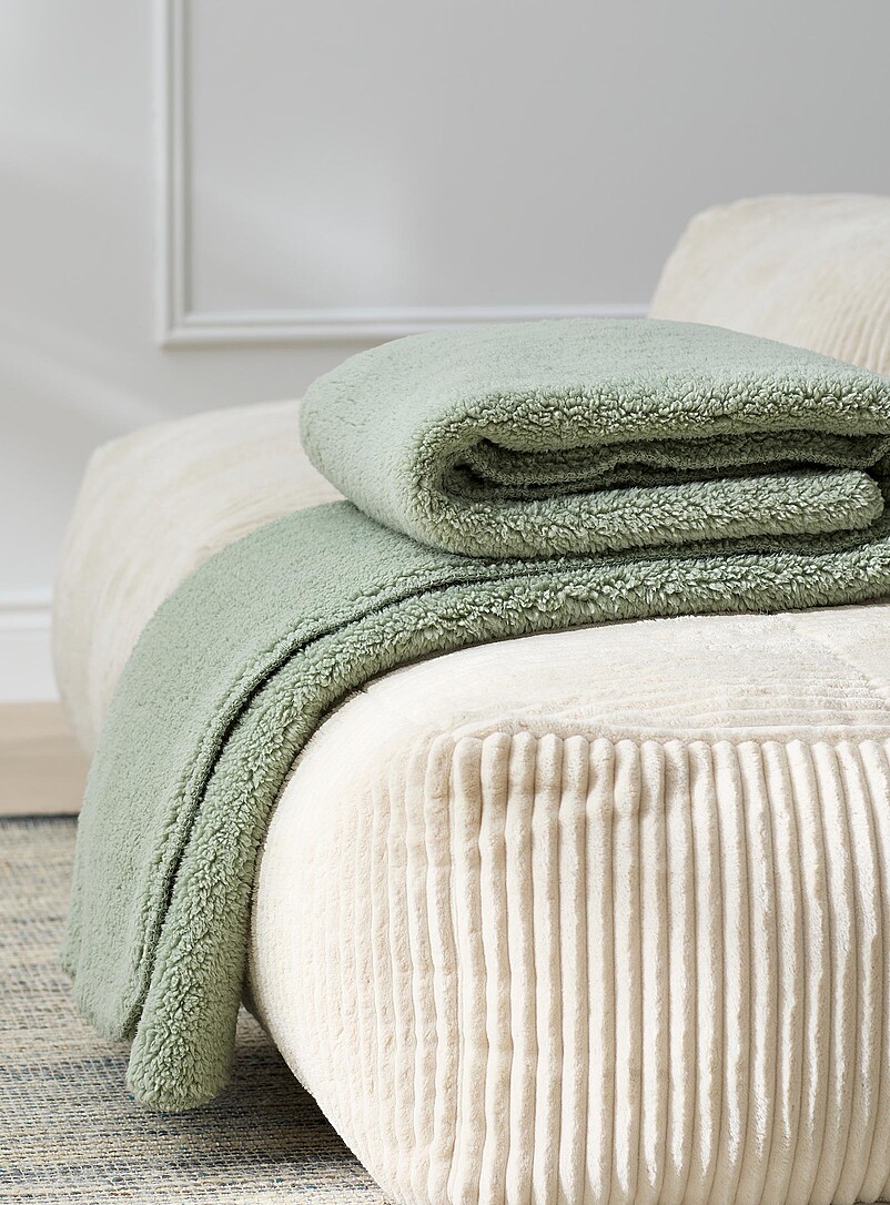 Solid High Pile Fleece Throw 130 X 160 Cm