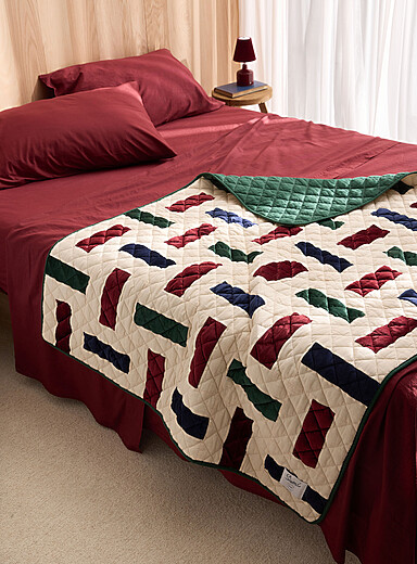 La courtepointe patchwork bandes contraste 120 x 150 cm