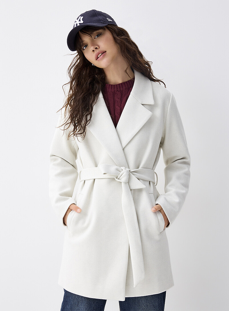 Patron Couture Butterick B5966 - Veste / Manteau Et Ceinture Pour Femme - Tailles 18W à 24W - Pour Tissus Tissés (laine, Tweed)