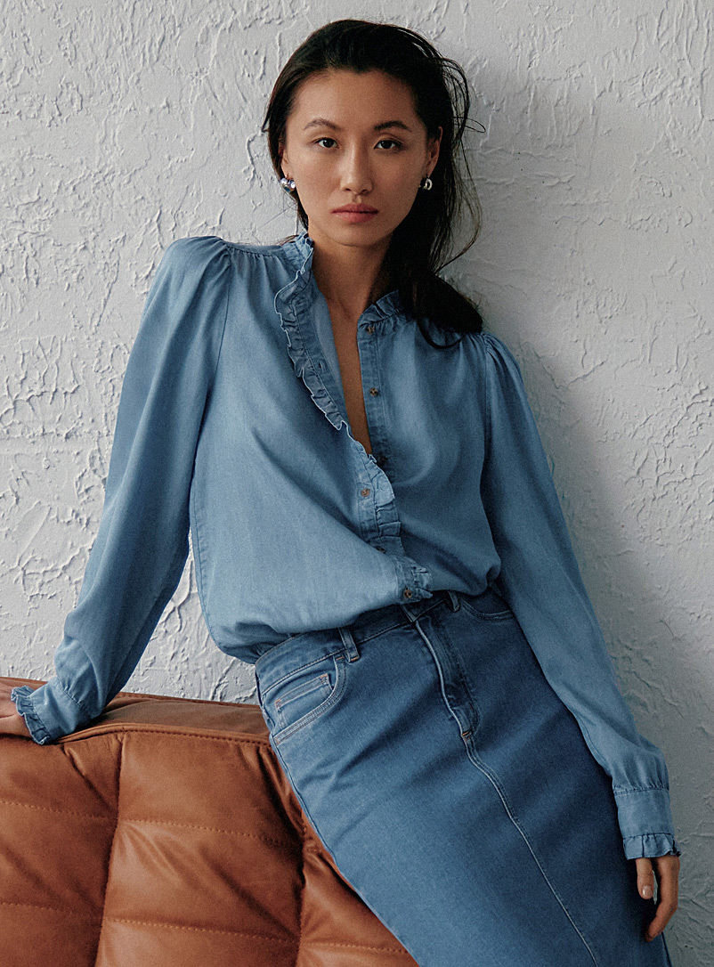 Contemporaine: La chemise denim lyocell à frisons Bleu pâle - Bleu ciel pour femme