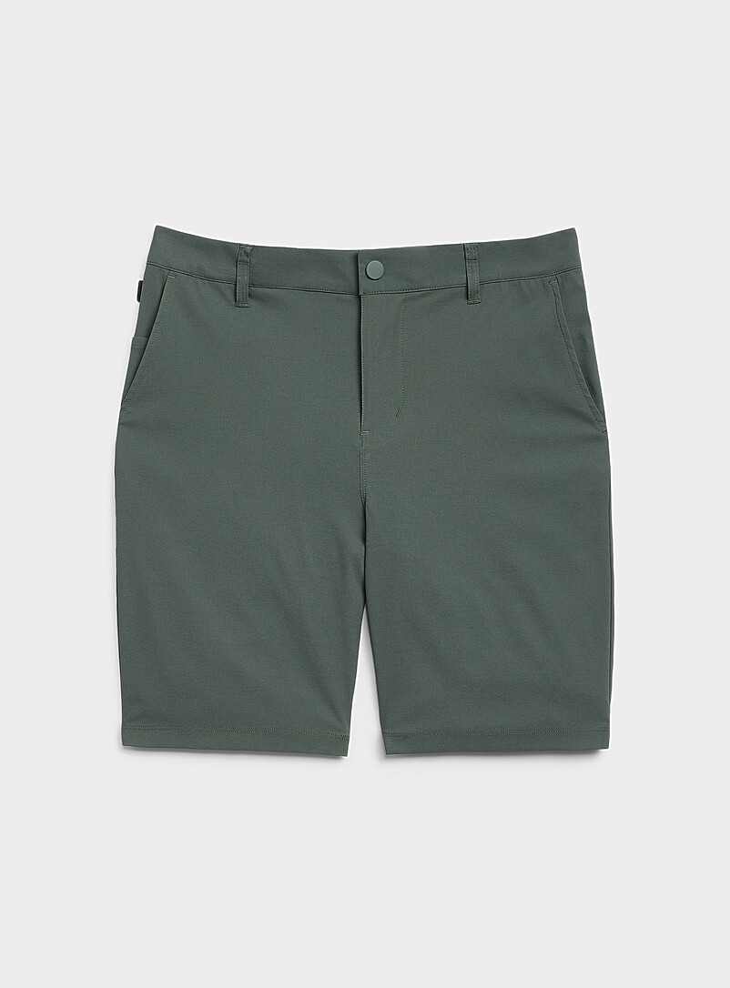 I.FIV5: Le short de golf uni Longueur 9 po Vert fonc&eacute; - Mousse pour homme