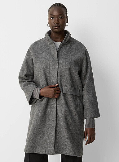 Contemporaine: Le manteau feutr&eacute; col montant Gris pour femme