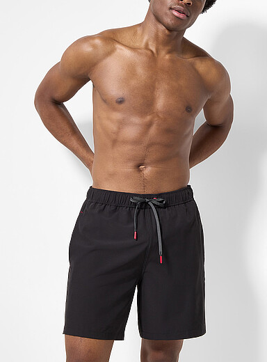 Contrast-lining solid stretch swim trunk