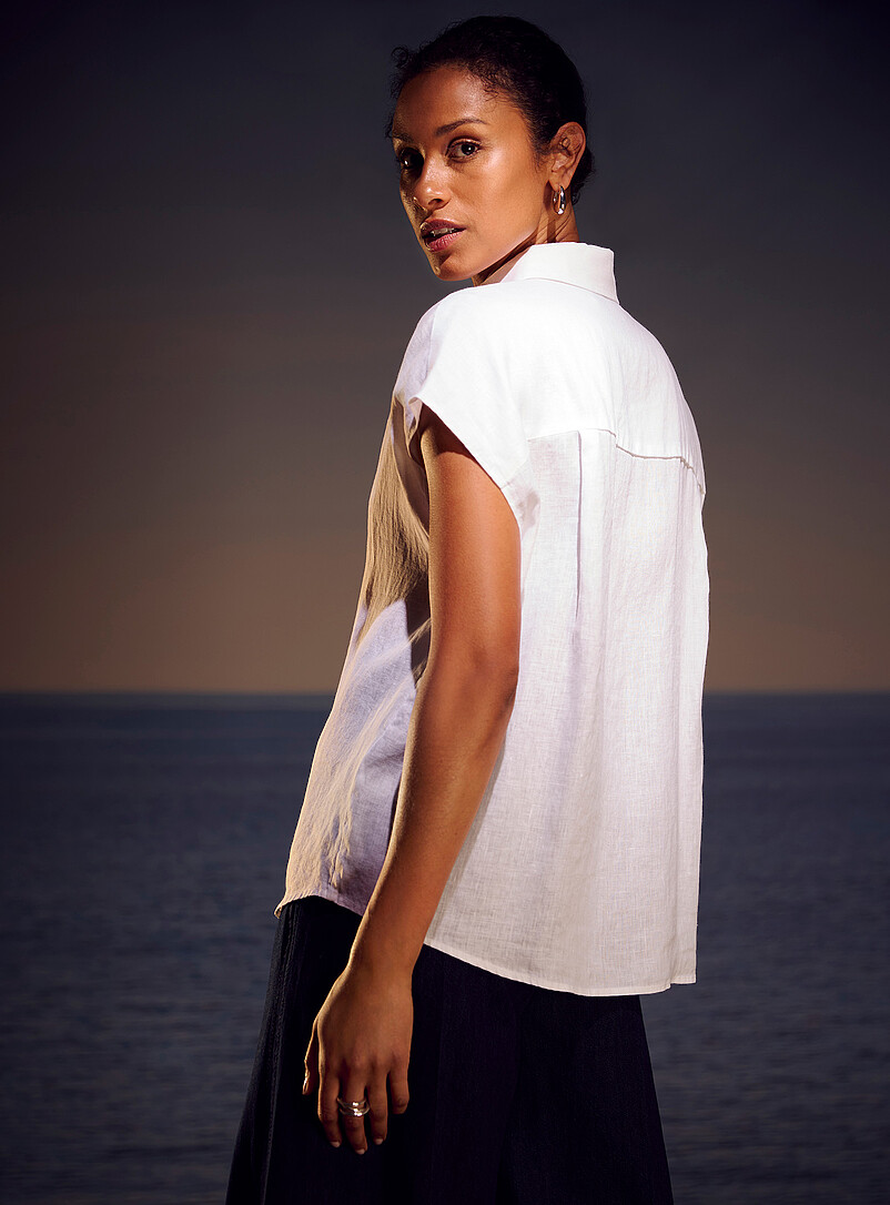 Contemporaine Red Cap-sleeve pure linen shirt for women