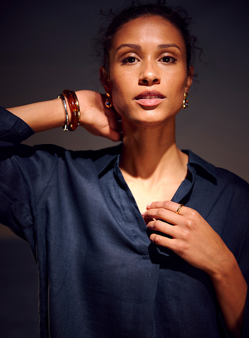 Contemporaine: La blouse pur lin col Johnny Blanc pour femme