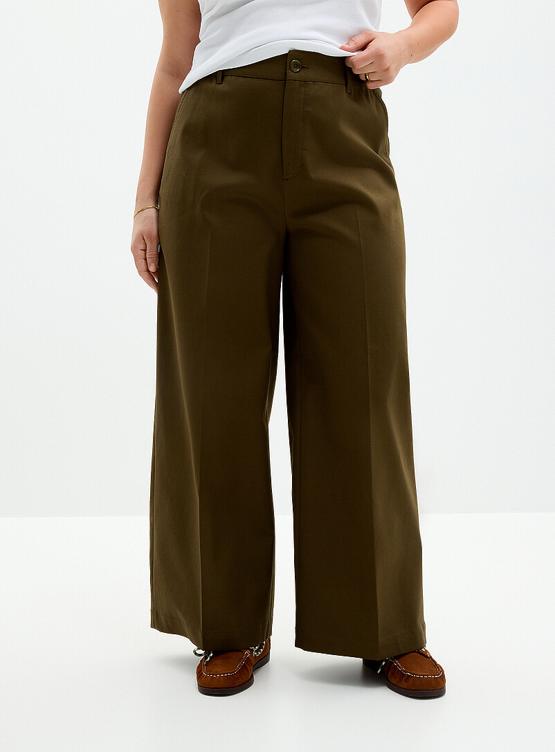 Contemporaine: Le pantalon serg&eacute; structur&eacute; extensible <b>Coupe : jambe large, taille tr&egrave;s haute</b> Blanc cass&eacute; pour femme