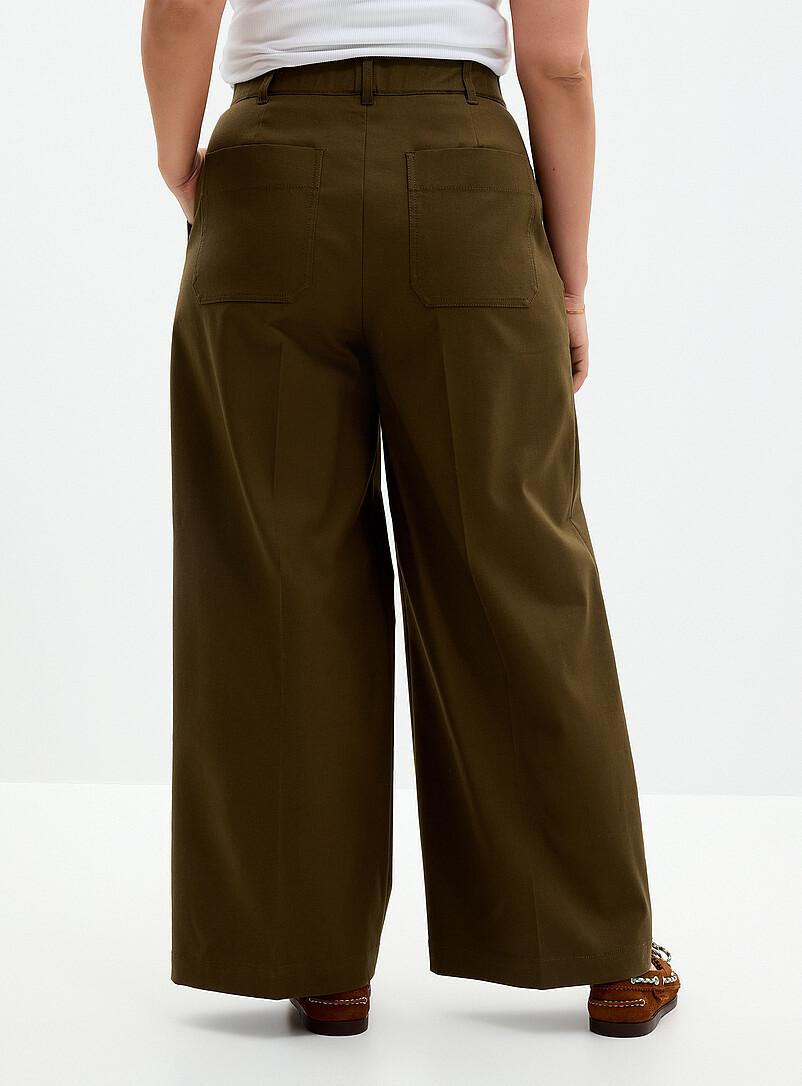 Contemporaine: Le pantalon serg&eacute; structur&eacute; extensible <b>Coupe : jambe large, taille tr&egrave;s haute</b> Blanc cass&eacute; pour femme