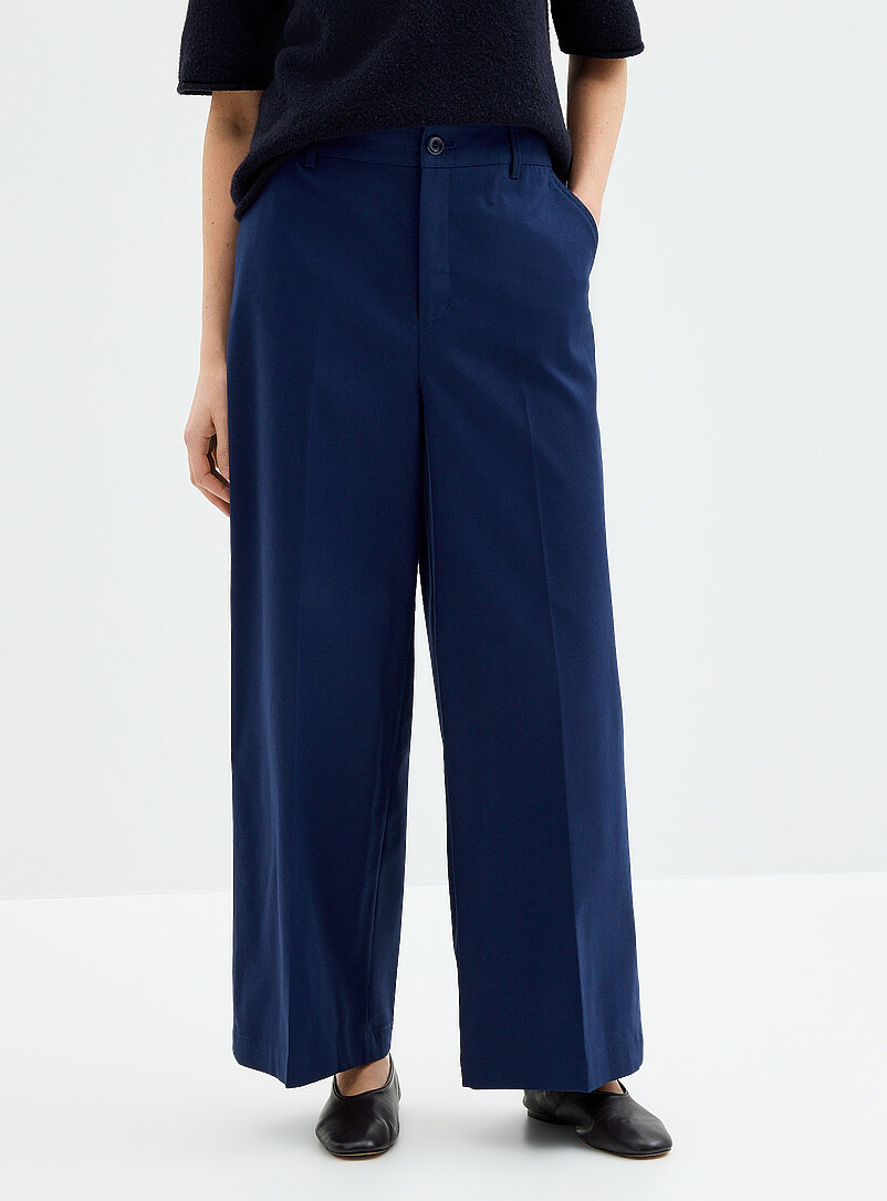 Contemporaine: Le pantalon serg&eacute; structur&eacute; extensible <b>Coupe : jambe large, taille tr&egrave;s haute</b> Blanc cass&eacute; pour femme