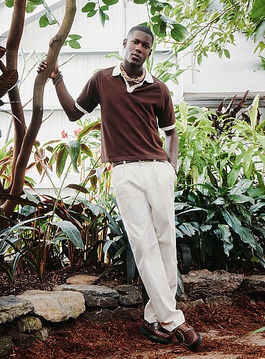 Pleated chinos <b>Reykjavik fit - Tapered with pleats</b>