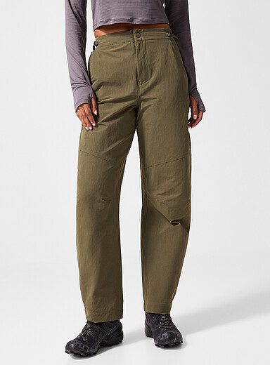 Le pantalon ballon taille ajustable