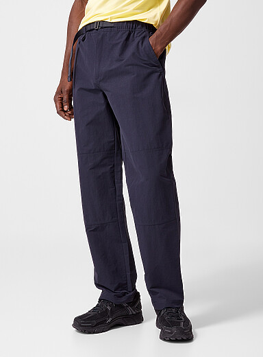 Le pantalon toile extensible avec ceinture