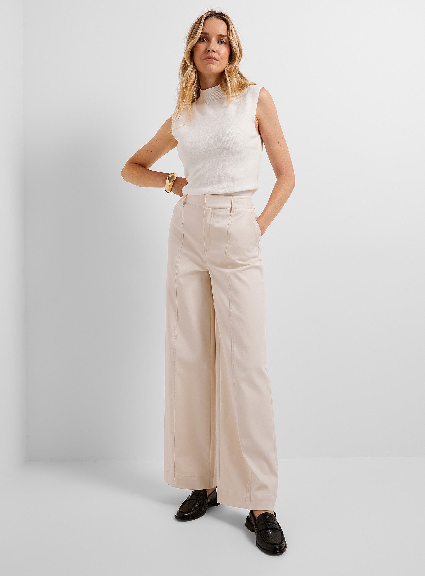 Contemporaine Structured Wide-leg Chino Pant In Sand