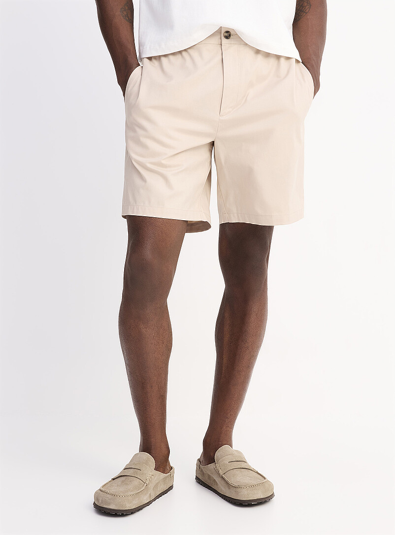 Lightweight weave Bermudas Inseam: 7.5" (19 cm) product image 2
