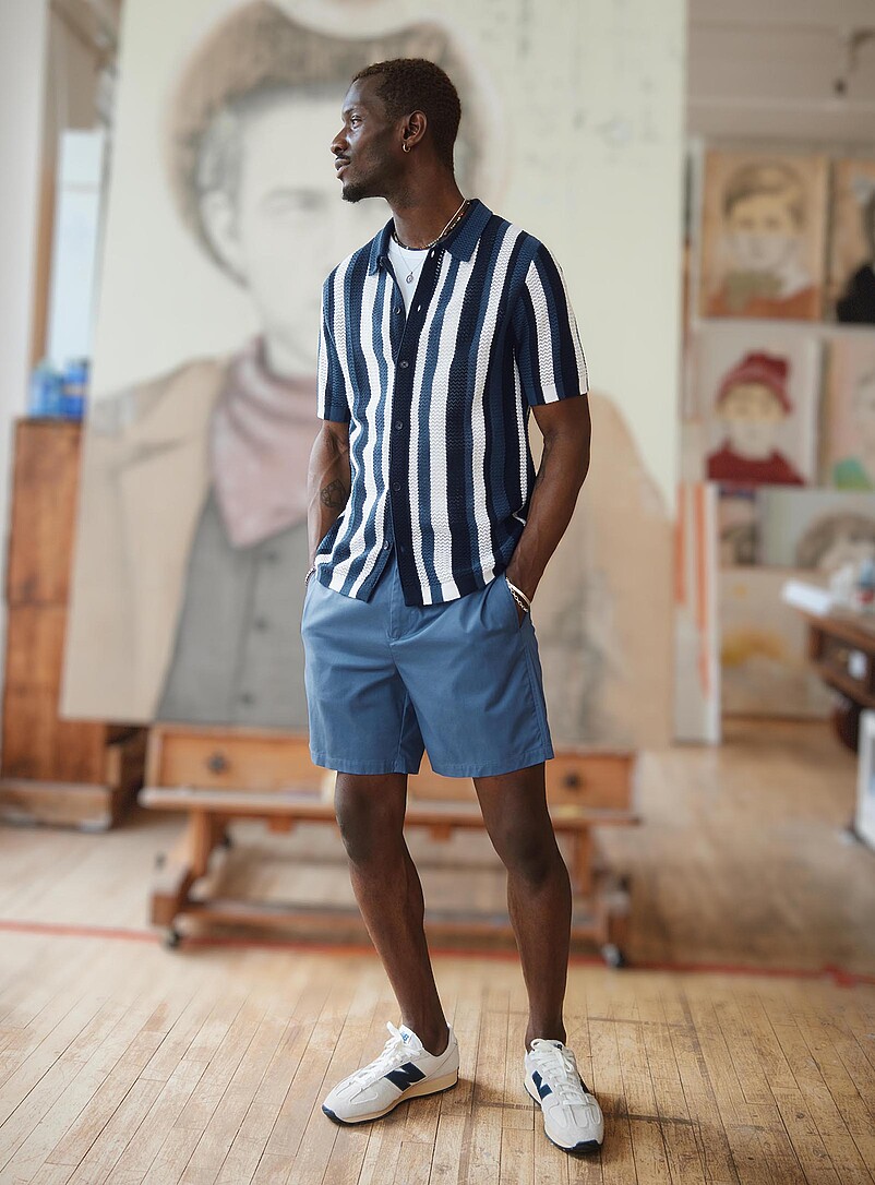 Lightweight weave Bermudas Inseam: 7.5" (19 cm) product image (primary)