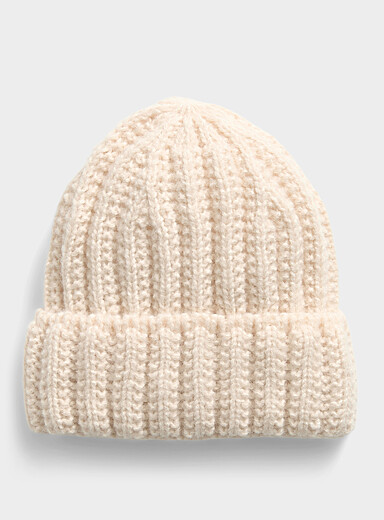 Chunky knit cuffed tuque